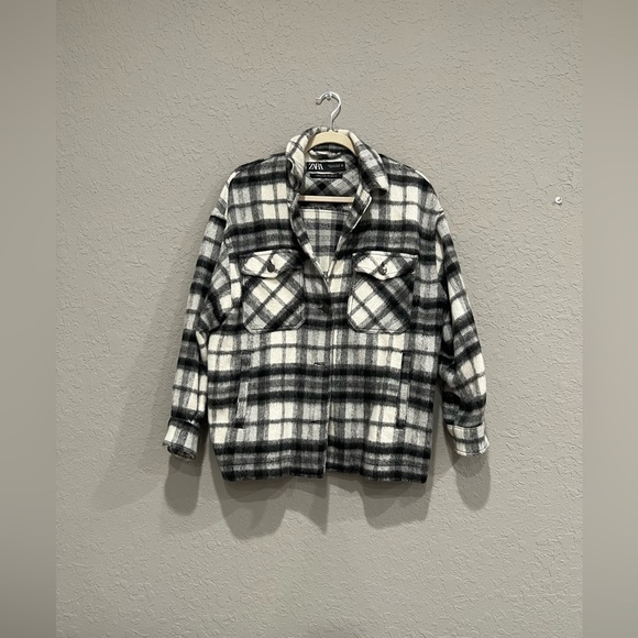 ZARA Womens Plaid Overshirt Shacket
Black White Wool Blend Coat - Picture 5 of 6